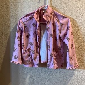 A cute pajama top in the brand girls Steve